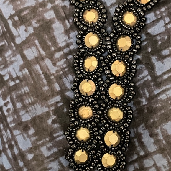 ⭐️Bogo⭐️ 🎈Michael Kors XS  petite studdded v neck top - Picture 4 of 13